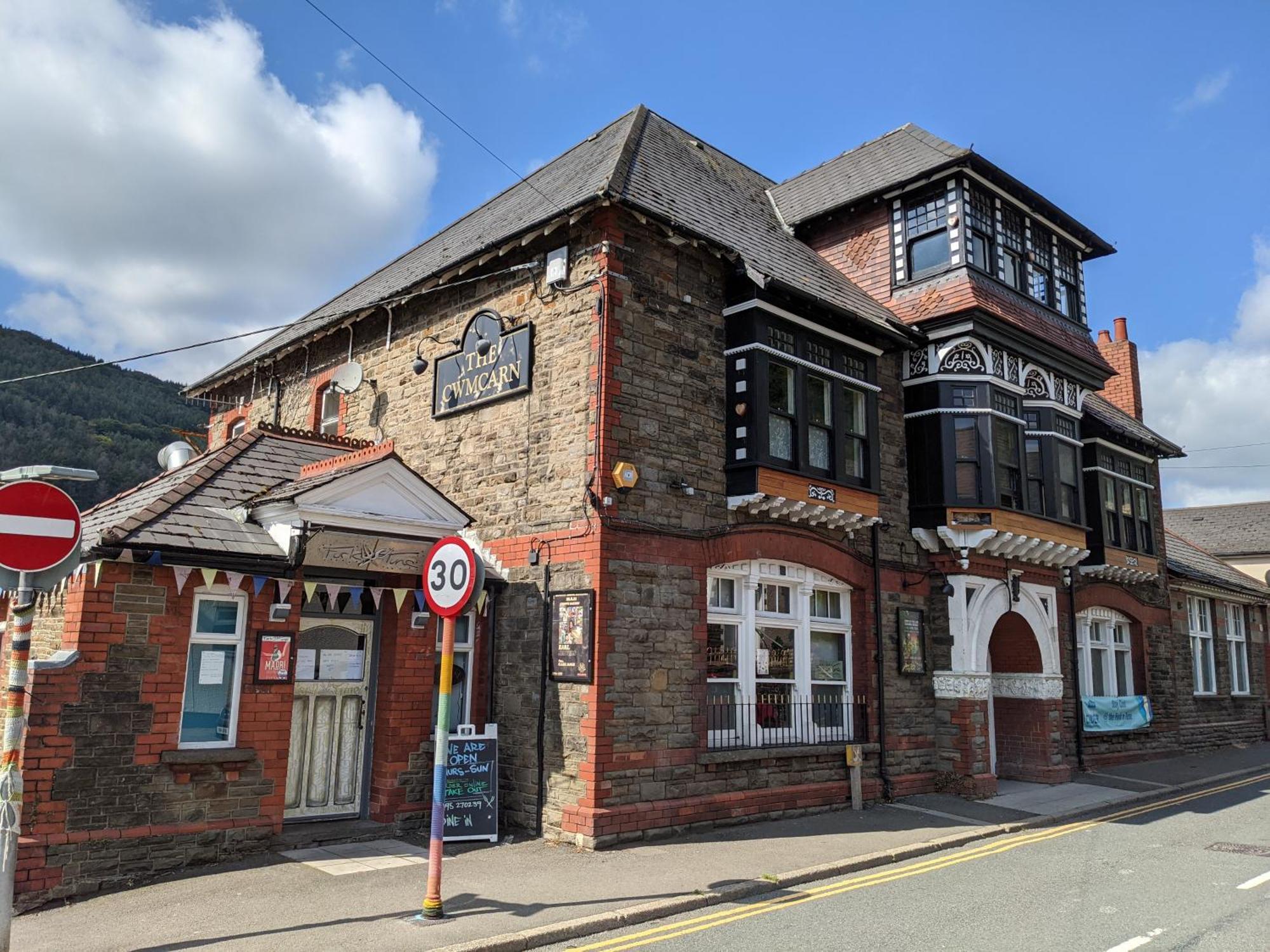 Cwmcarn Hotel & Bunkhouse Exterior foto